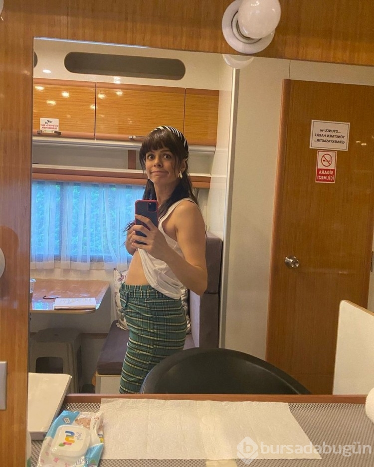 Özge Özpirinççi'den hamilelik pozları