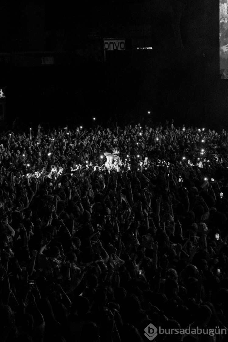 Louis Tomlinson İstanbul'u salladı