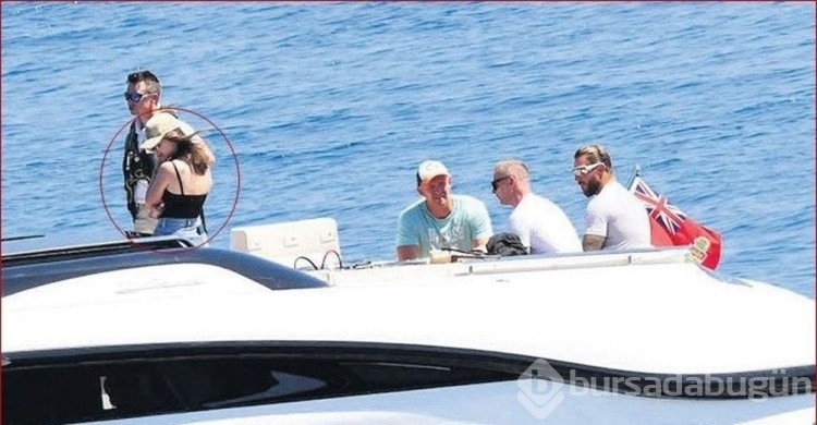 Bill Gates'in kızı mega yatla Bodrum Cennet Koyu'nda
