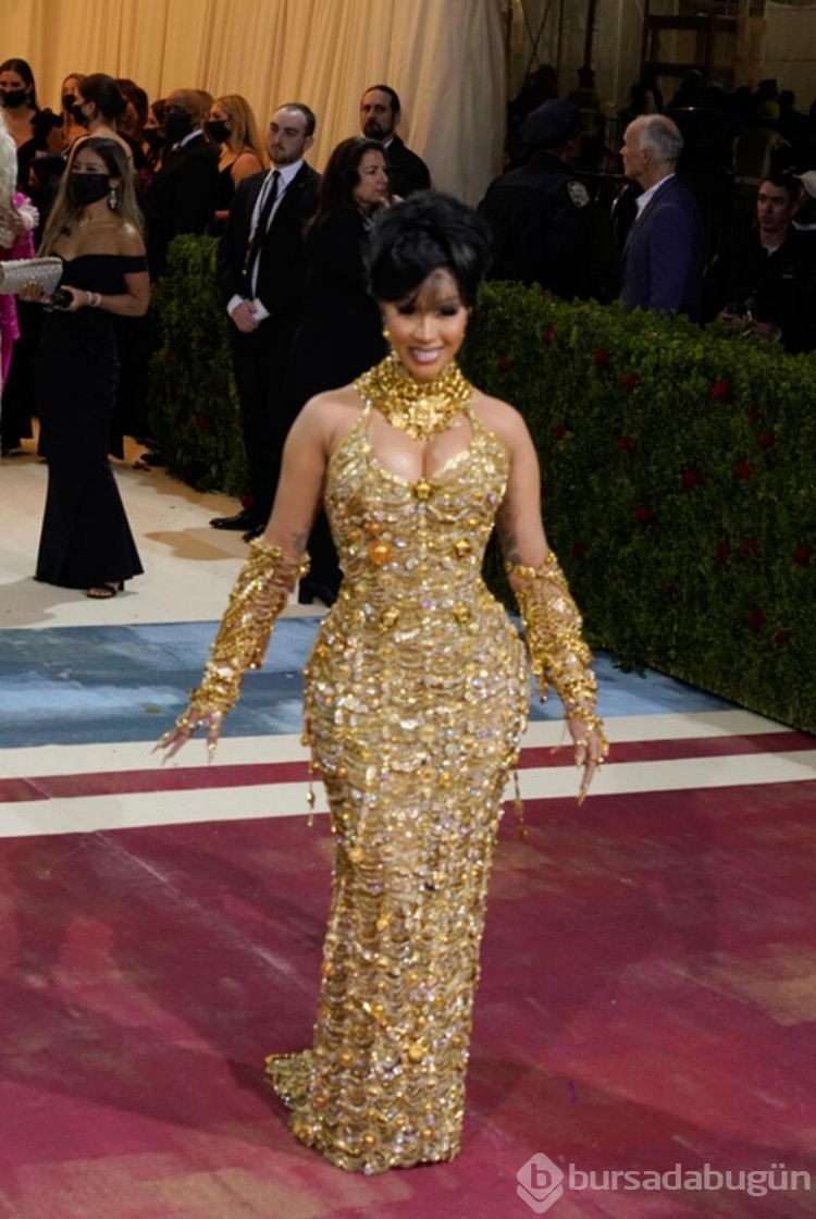 Cardi B. yine sosyal medyada gündem oldu