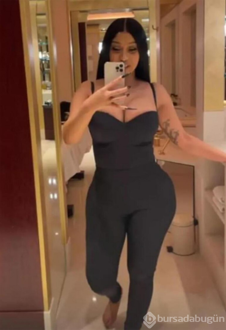 Cardi B. yine sosyal medyada gündem oldu