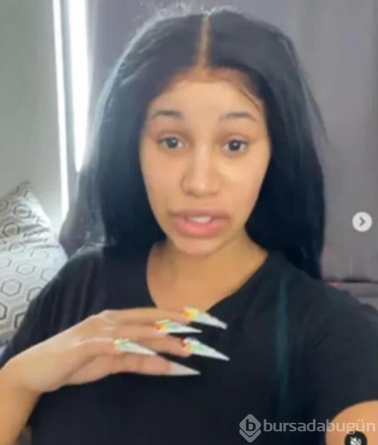 Cardi B. yine sosyal medyada gündem oldu