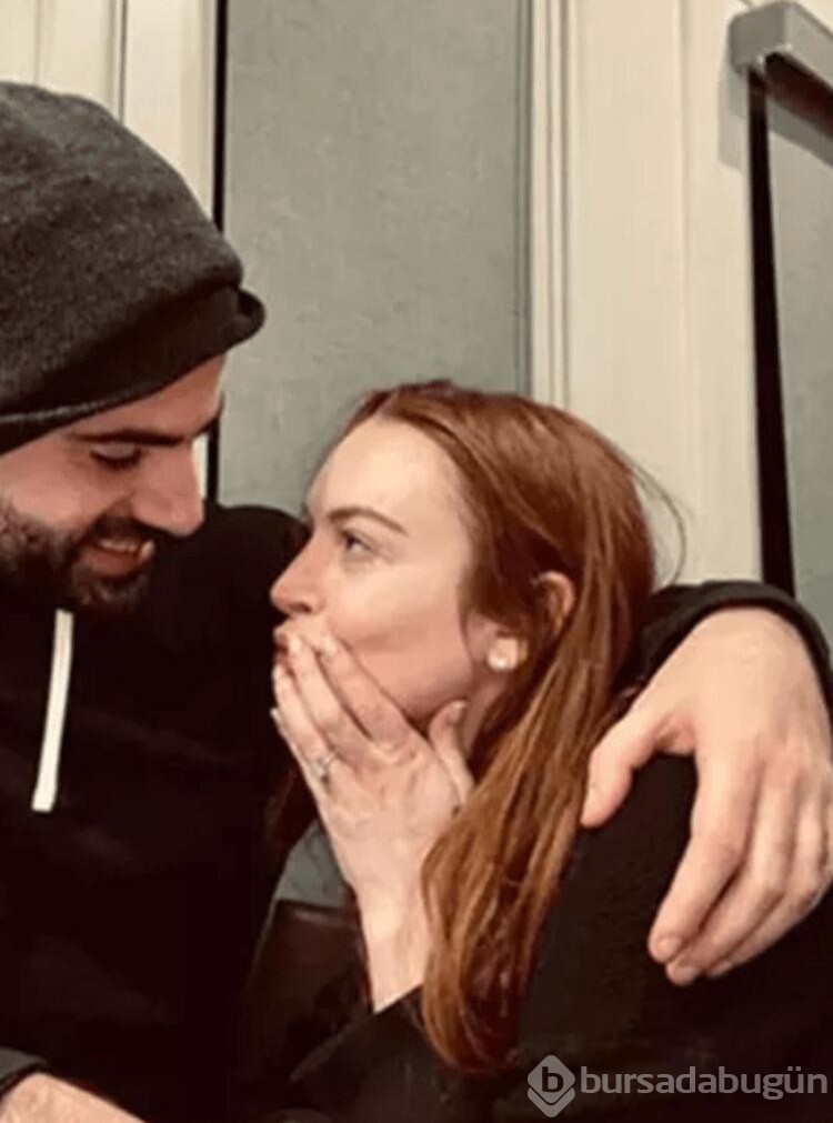 Hollywood'un skandallar kraliçesi evlendi