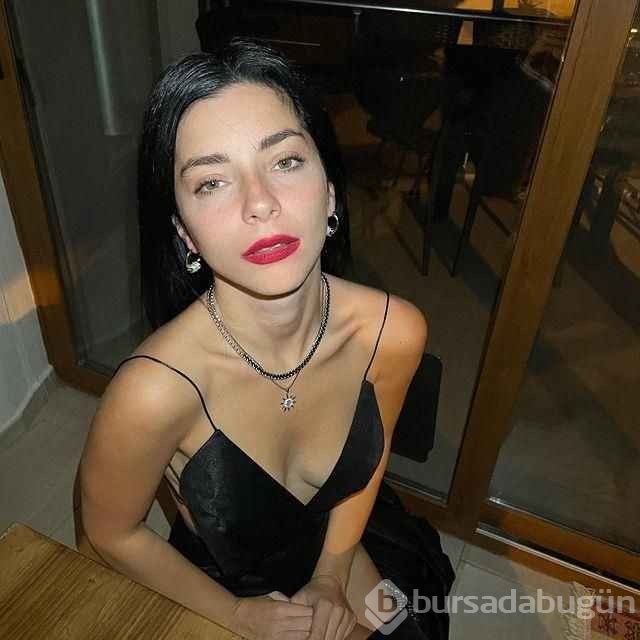 Merve Boluğur'dan bikinili paylaşım!