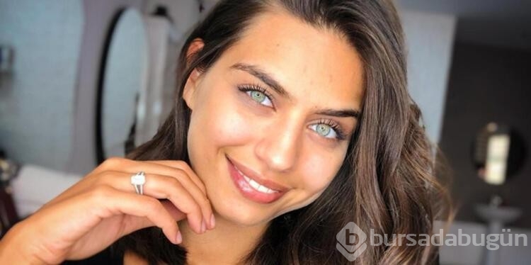Amine Gülşe'den karnı burnunda poz