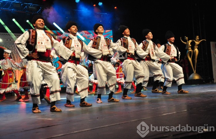 'Altın Karagöz Halk Dansları Yarışması'nda yarı final bu akşam