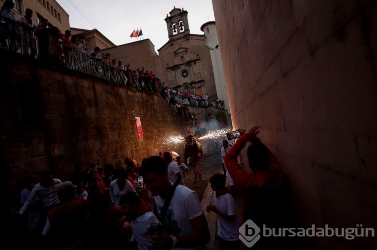 İspanya'nın ünlü San Fermin Festivali başladı