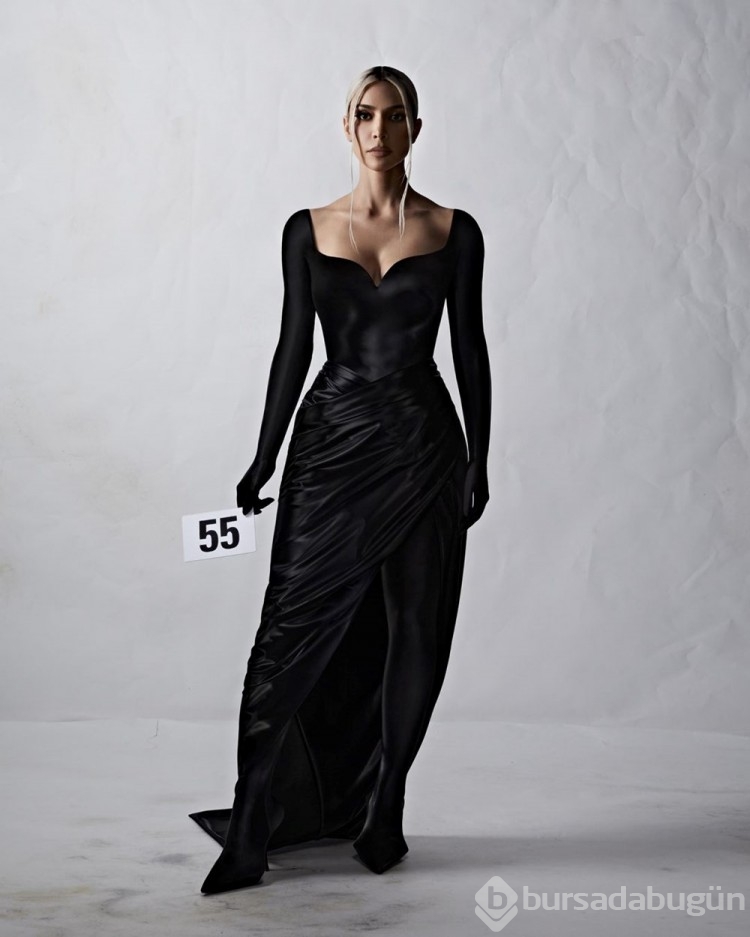 Nicole Kidman ve Kim Kardashian Balenciaga defilesinde