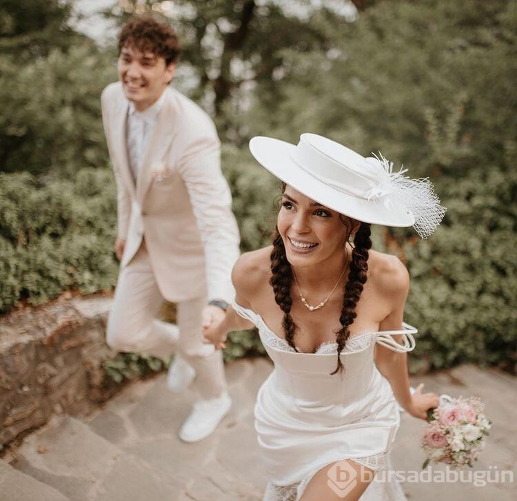 Ebru Şahin ve Cedi Osman düğün alışverişinde
