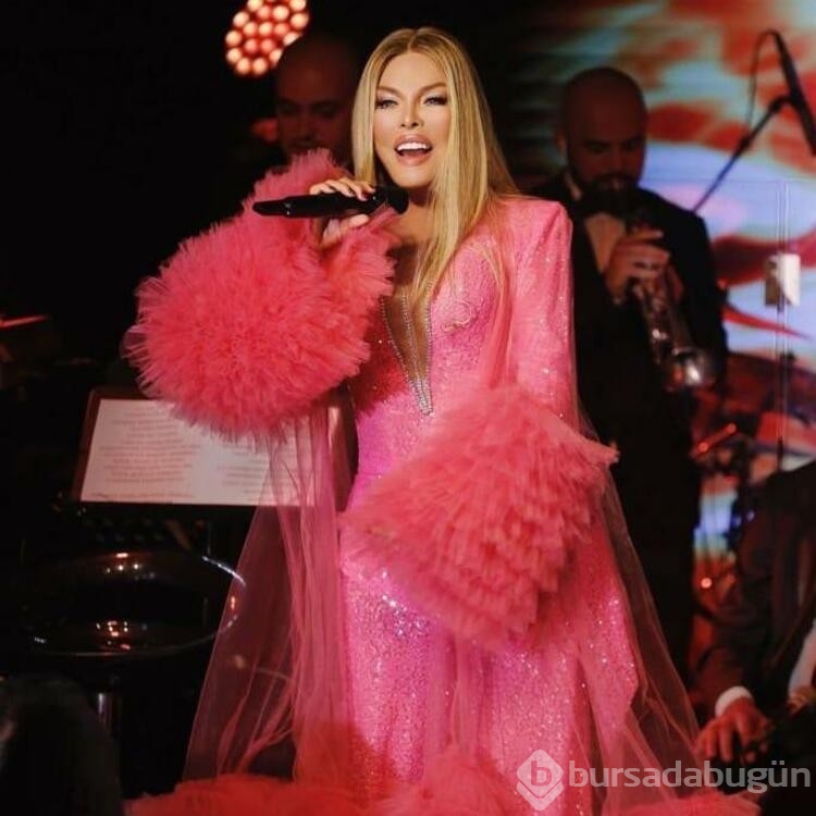 Ajda Pekkan'dan hastane ziyareti