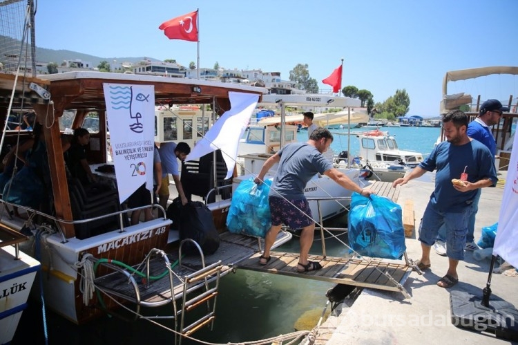 Muğla Bodrum'da kıyı ve dip temizliği