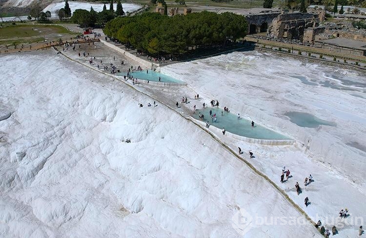 Pamukkale'de 9 günlük tatil bereketi yaşanıyor