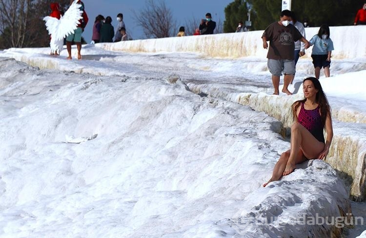 Pamukkale'de 9 günlük tatil bereketi yaşanıyor