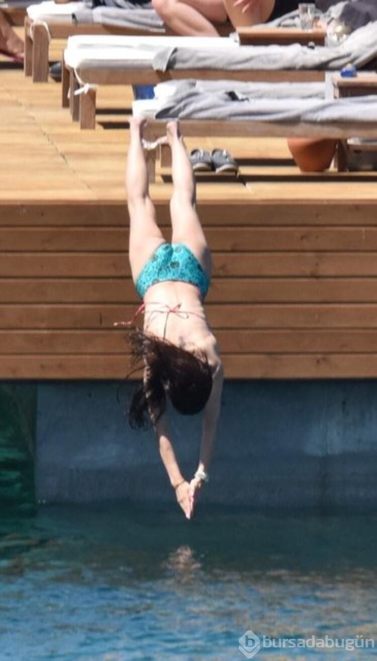 Hazal Filiz Küçükköse sezonu açtı, tatilin tadını çıkardı
