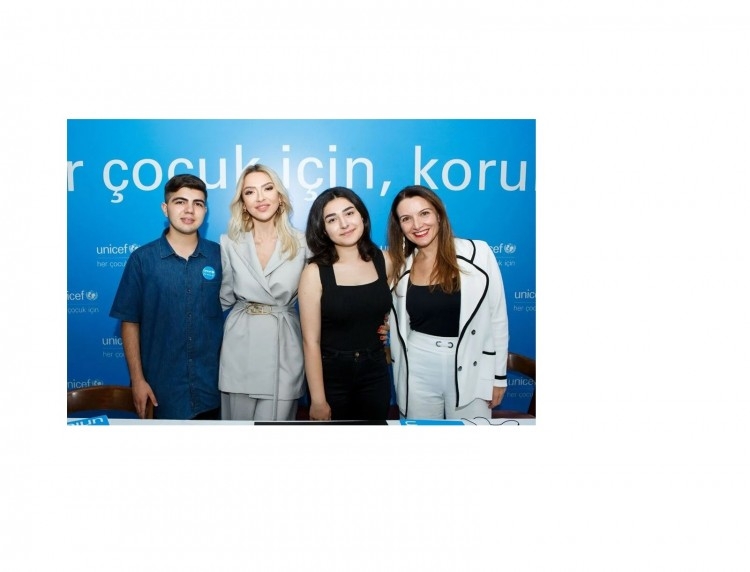 Hadise UNİCEF Türkiye sözcüsü oldu