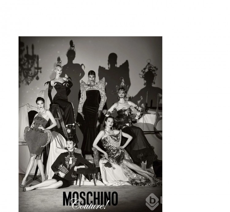 Moschino'nun 2022 Sonbahar-Kış koleksiyonu 'klasik şıklık'
