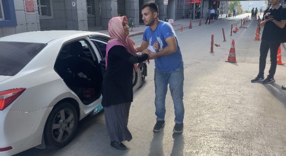Bir bayram klasiği! Acemi kasaplar yine iş başında

