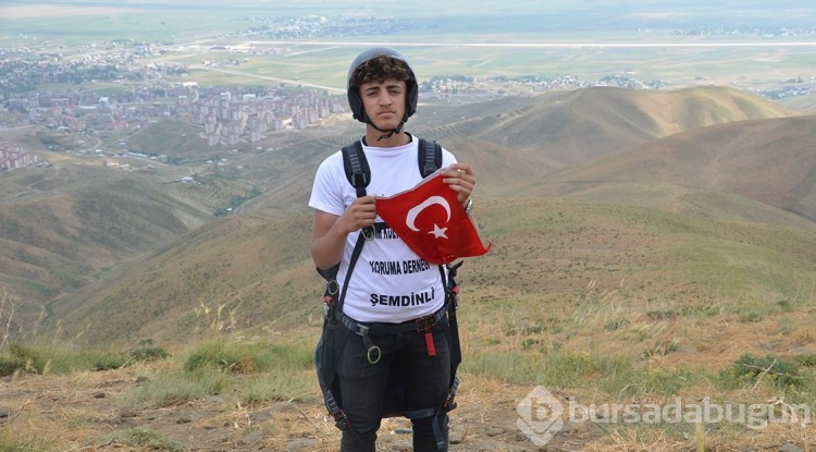 Yamaç paraşütü eğitmenleri şehit oğlunun uçma hayalini gerçekleştirdi