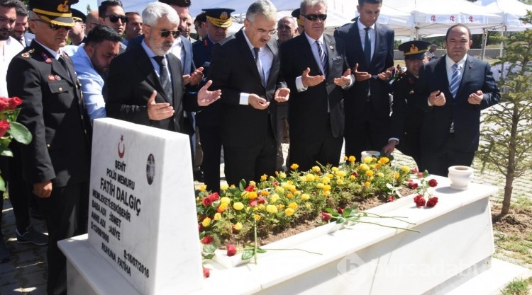 15 Temmuz şehidi mezarı başında anıldı