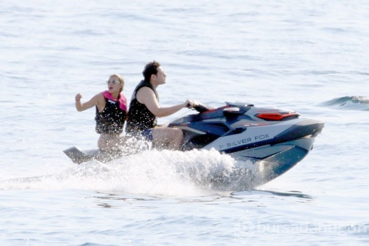 Sofia Richie ve Elliot Grainge tatilde