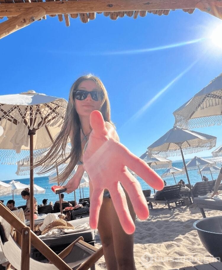 Gizem Karaca'dan tatil pozları
