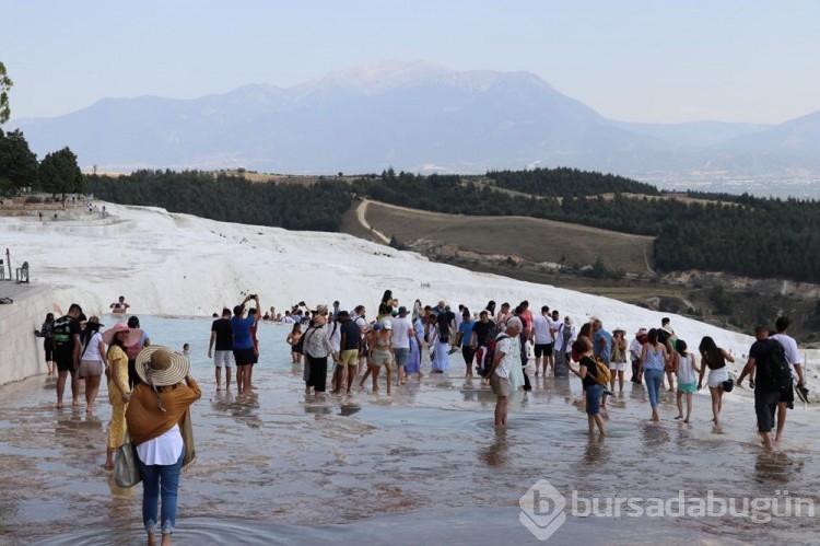 'Beyaz cennet' bayram tatilinde 110 bin kişiyi ağırladı