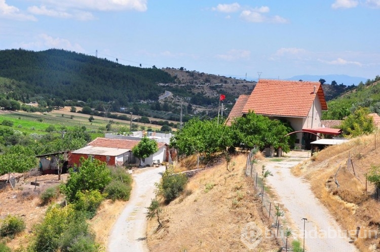 Manisa'da babası izin vermeyince gizlice okudu