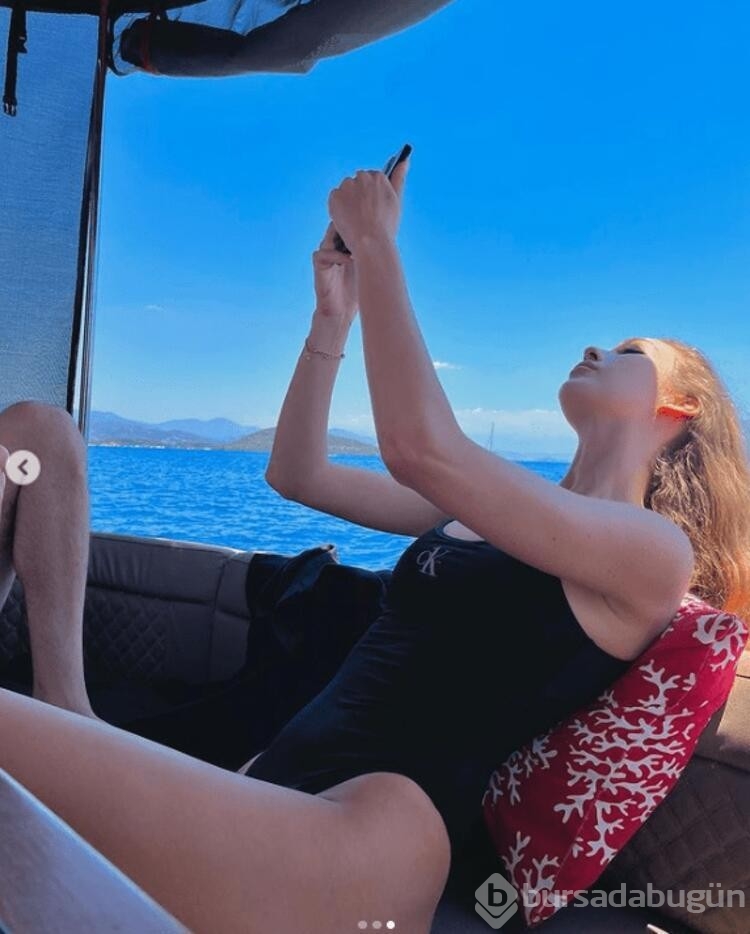 İdo Tatlıses ve eşi sezonu teknede açtı
