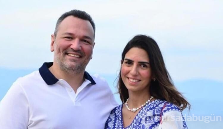 Ali Sunal eşi ve kızını sosyal medyadan paylaştı
