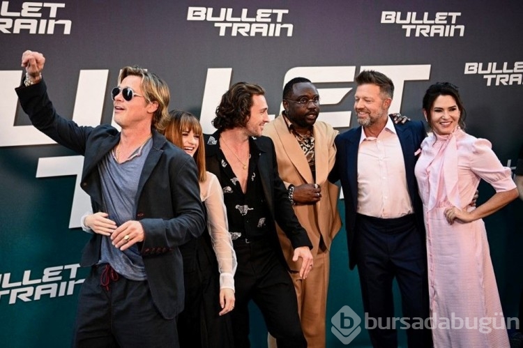 Brad Pitt 'Suikast Treni' filminin Paris galasında