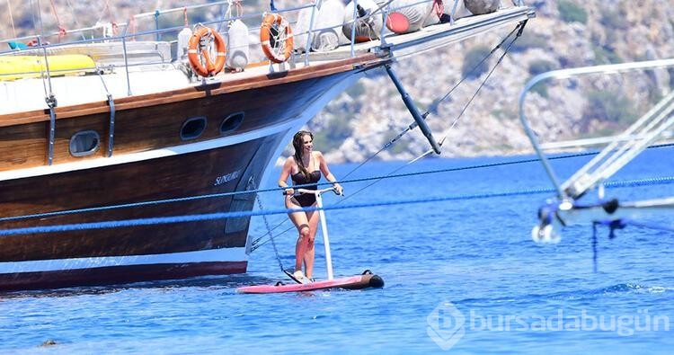Eda Ece ile Buğrahan Tuncer'in tekne sefası