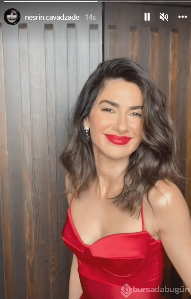 Nesrin Cavadzade'nin kırmızılı pozuna beğeni yağdı