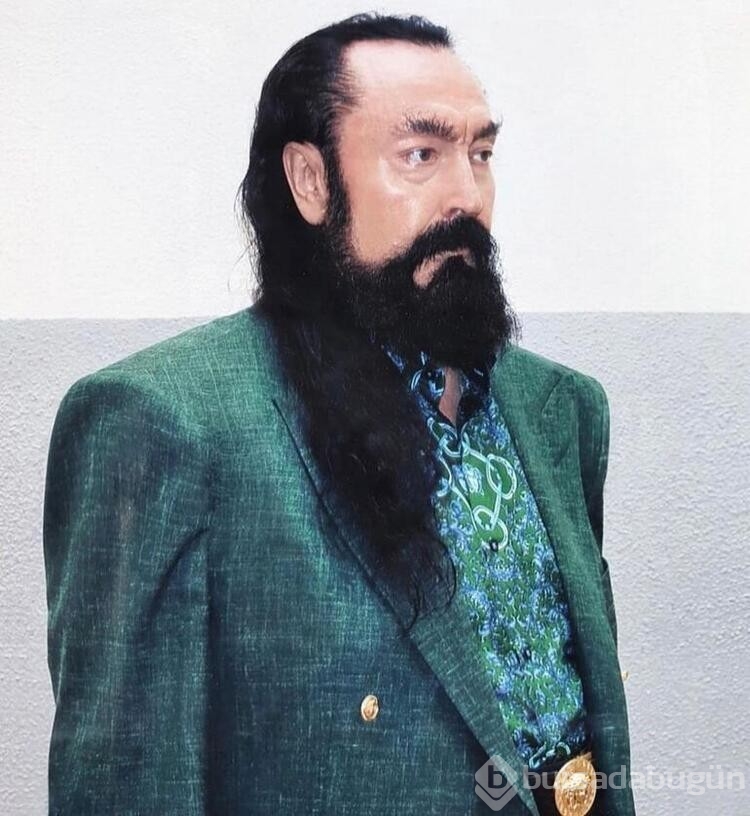 Ezgi Mola'dan Adnan Oktar'a olay yorum