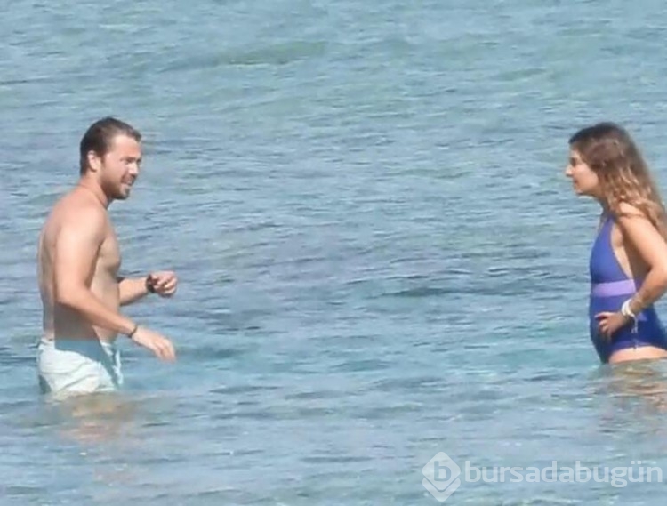 Tolga Sarıtaş ve Zeynep Mayruk'un Çeşme tatili