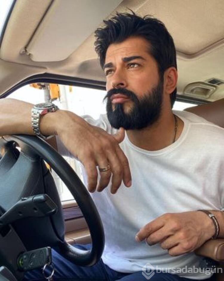 Burak Özçivit'i Moskova'da 'Hürrem' karşıladı