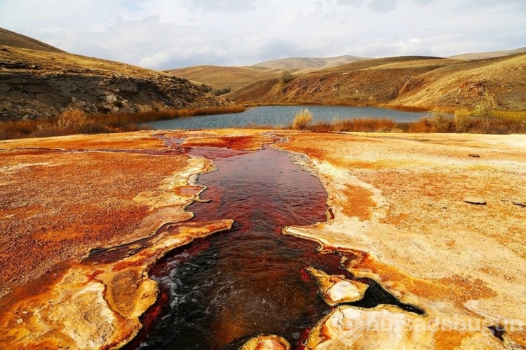 Erzincan'ın Otlukbeli travertenli gölü turizme kazandırılıyor