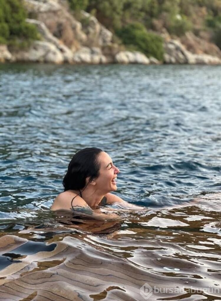 Birce Akalay ile İbrahim Çelikkol'dan yeni poz