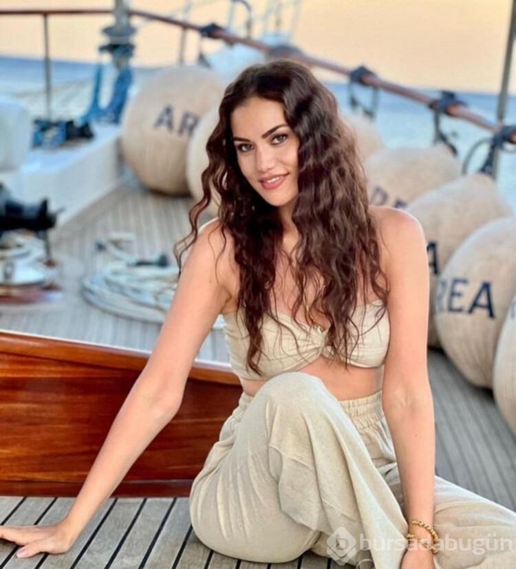 Fahriye Evcen'in tekne pozlarına yorum yağdı!

