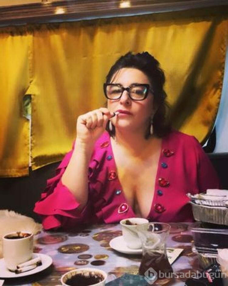 Esra Dermancıoğlu'da para yok, aşk var