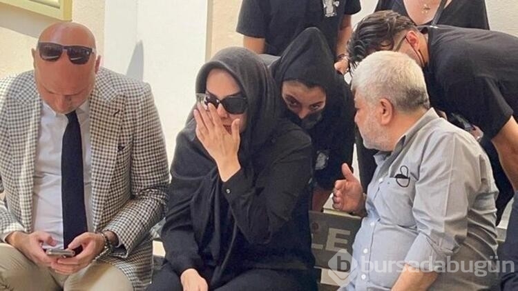 Ebru Gündeş'in yardımına Funda Arar koştu