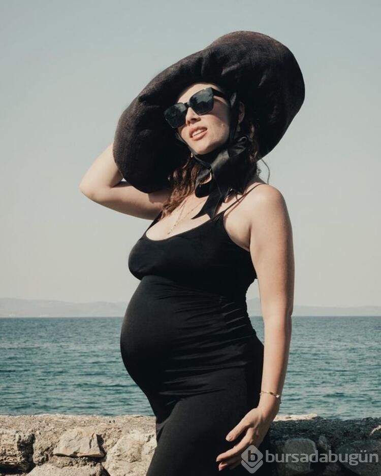 Demet Evgar'dan mayolu pozlar! 