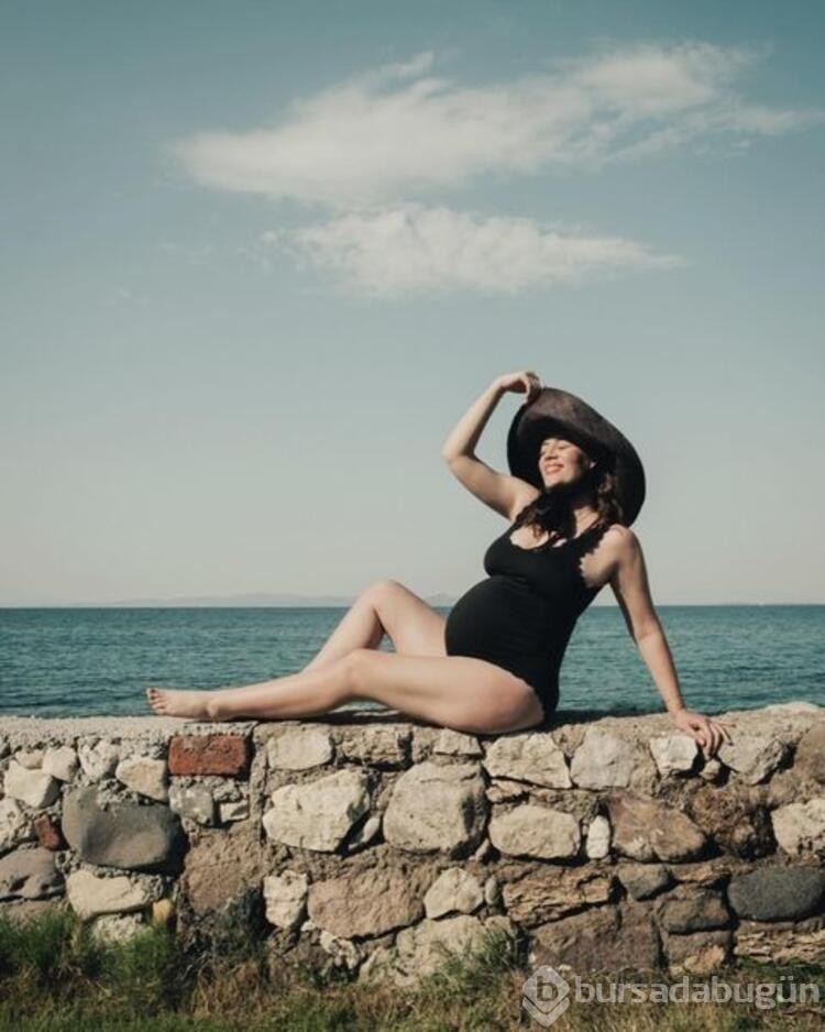 Demet Evgar'dan mayolu pozlar! 
