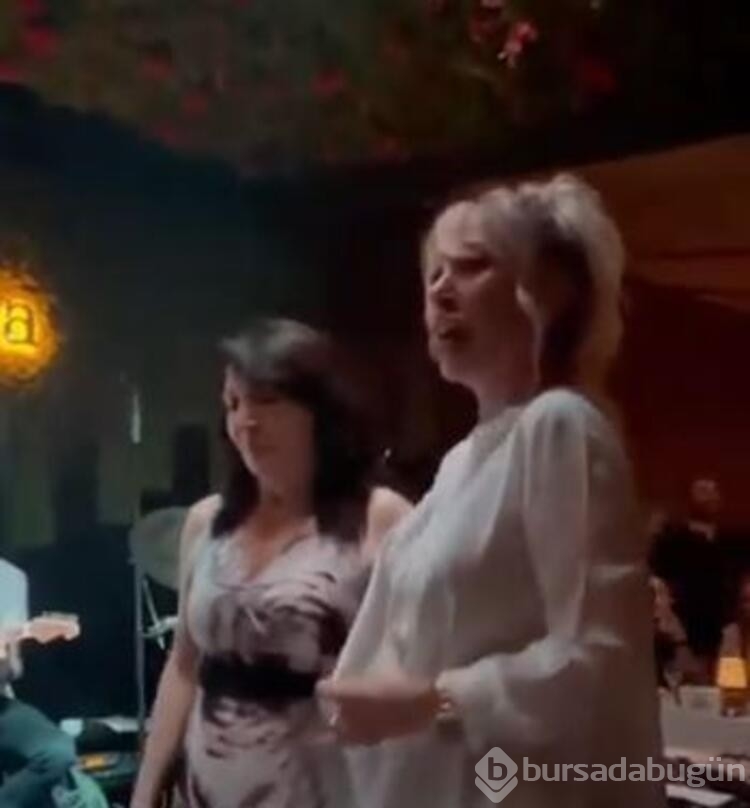 Seda Sayan, kayınvalidesiyle kurtlarını döktü