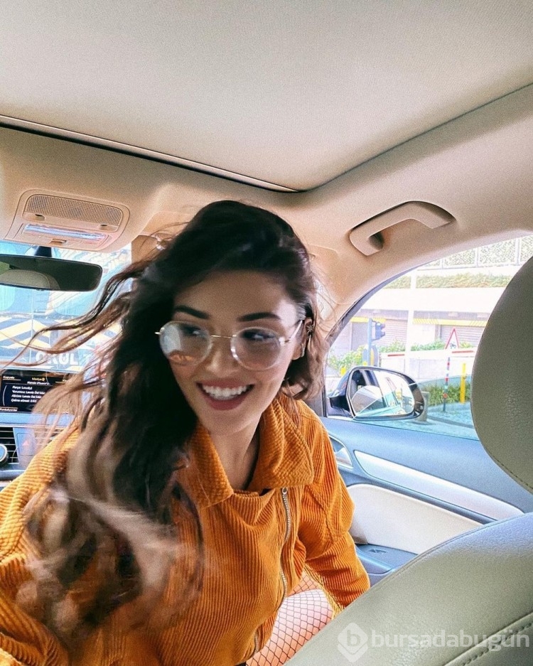 Hande Erçel'e Miguel Angel Silvestre'den yakın takip