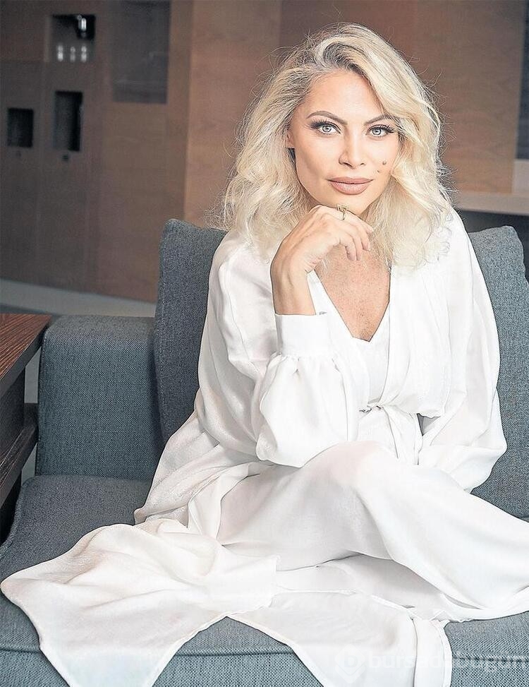Seray Sever kızını paylaştı