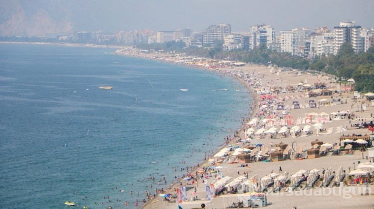 Antalya'yı nem bulutları kapladı