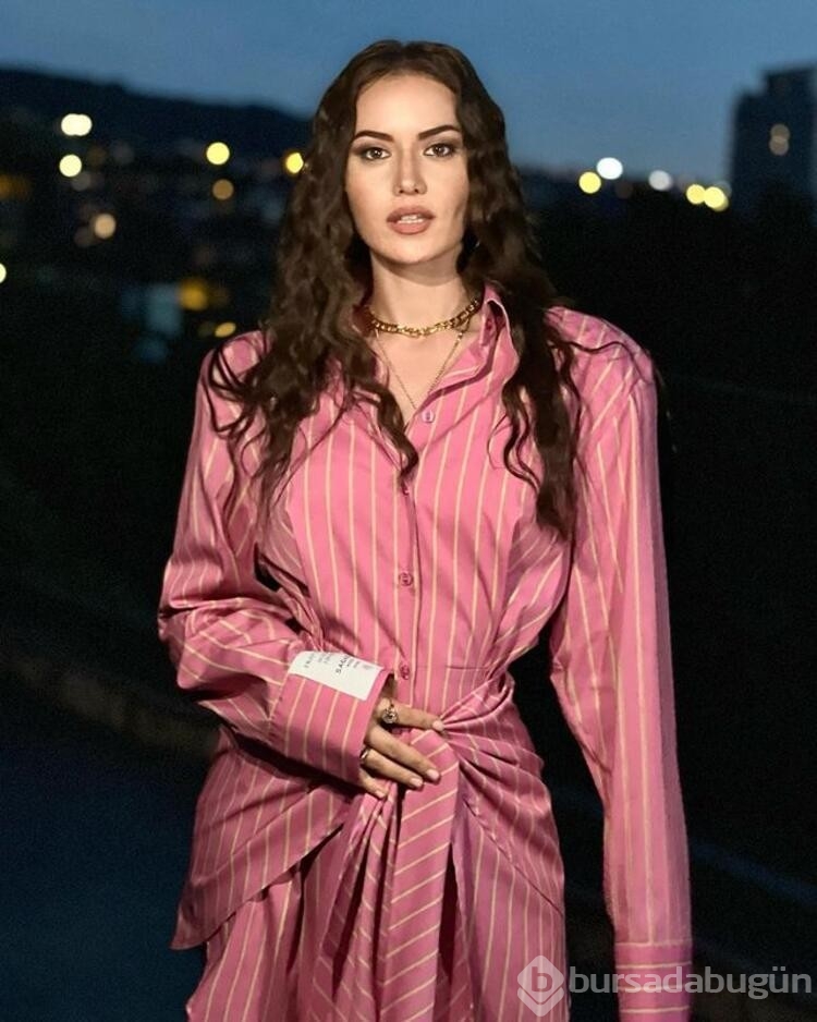 Fahriye Evcen'den haber var