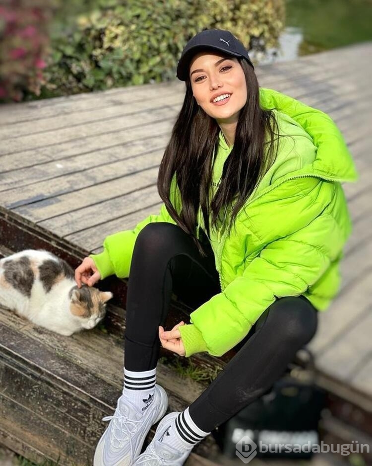 Fahriye Evcen'den haber var