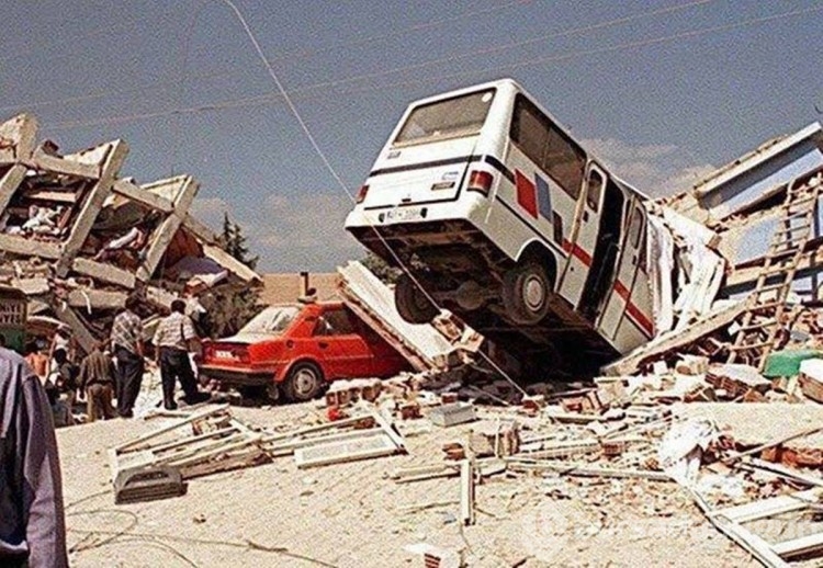 45 saniyede yakın tarihin en büyük felaketi: 17 Ağustos 1999 depremi