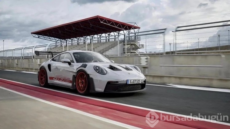 Motor sporları DNA'sına sahip! Porsche 911 büyülüyor